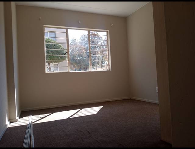 2 BEDROOM SECTIONAL TITLE FOR SALE IN KLIPPOORTJE